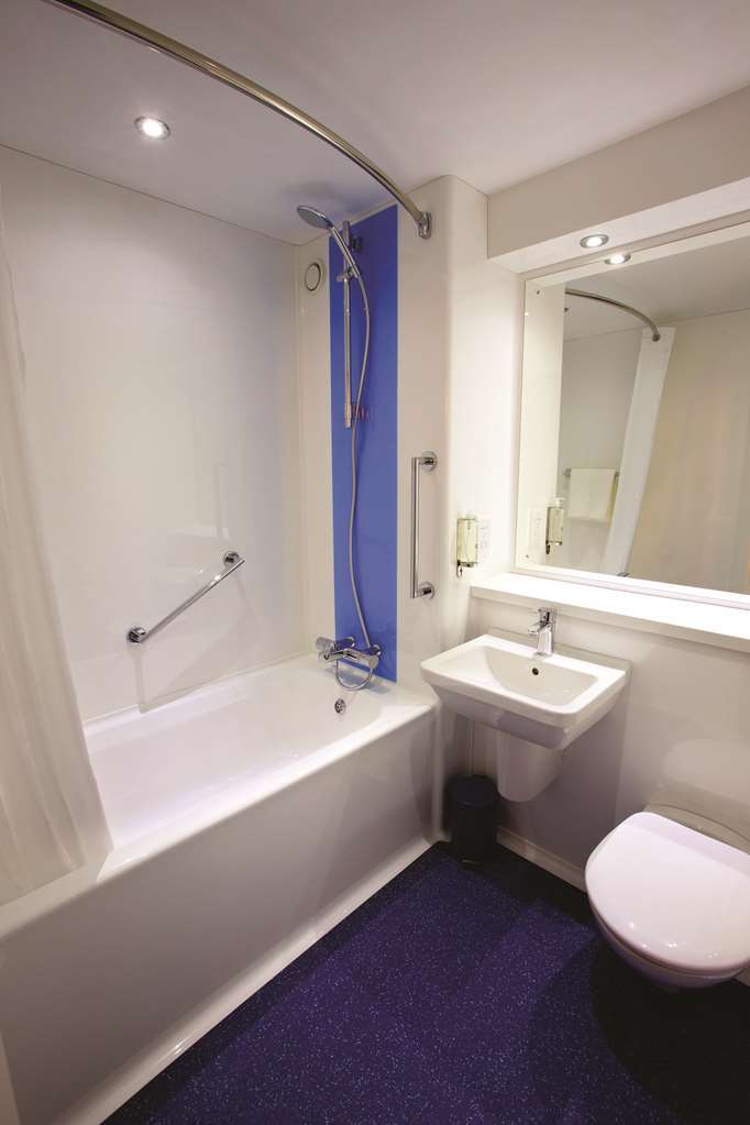 Travelodge London Finchley Oda fotoğraf