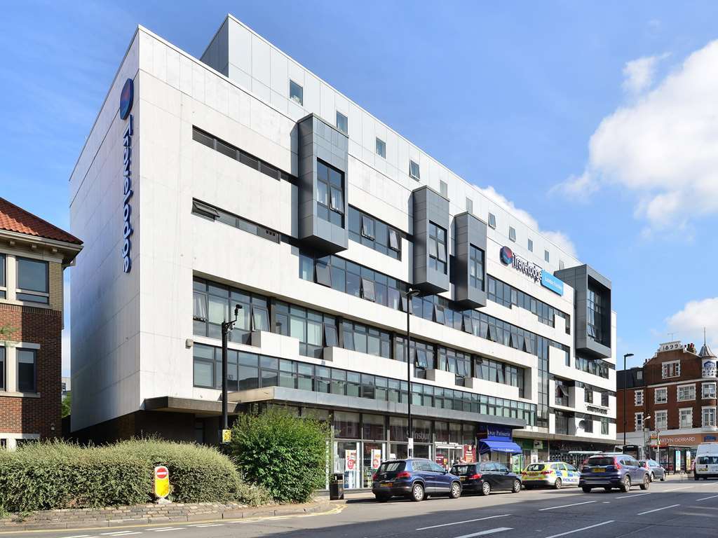 Travelodge London Finchley Dış mekan fotoğraf